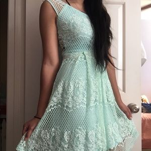 Charlotte Russe boardwalk 2 day dress